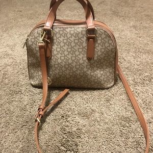 DNKY purse